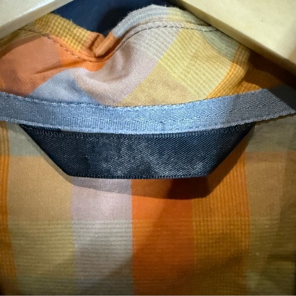 Arc'teryx Orange and Yellow Casual Button Down Shirt Cotton blend - Picture 4 of 11